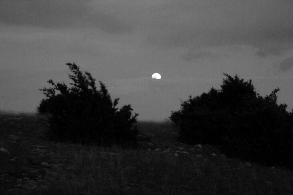 View of the full moon from the top of the plateau.
